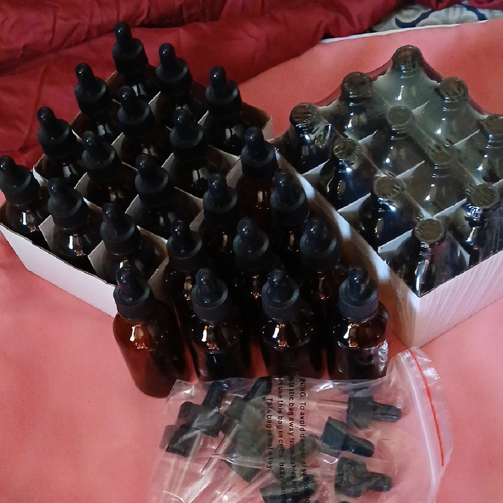 Amber Glass Bottles with Black Droppers